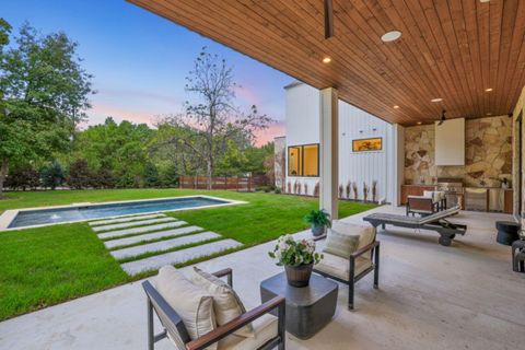 Tiny photo for 2411 Wilke DR, Austin, TX 78704 (MLS # 6989581)