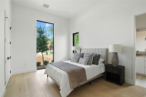 Tiny photo for 2411 Wilke DR, Austin, TX 78704 (MLS # 6989581)