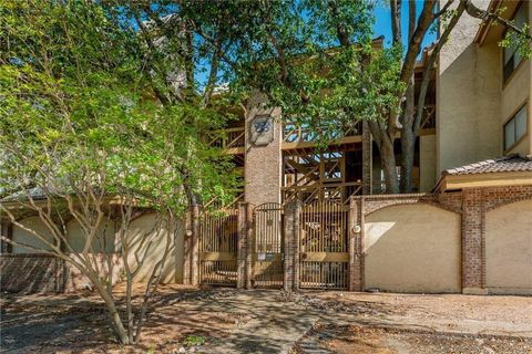 Photo of 806 W 24th ST #103, Austin, TX 78705 (MLS # 8406460)