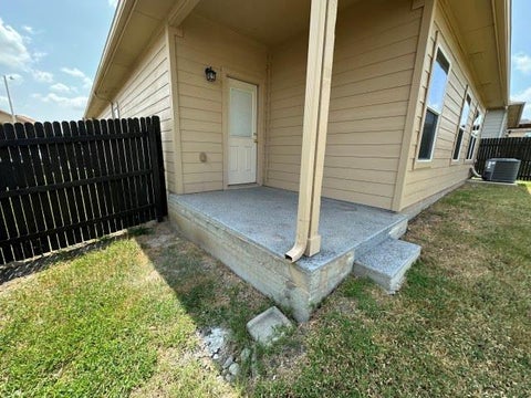 Tiny photo for 15108 Bullbrier RD, Austin, TX 78724 (MLS # 1861638)