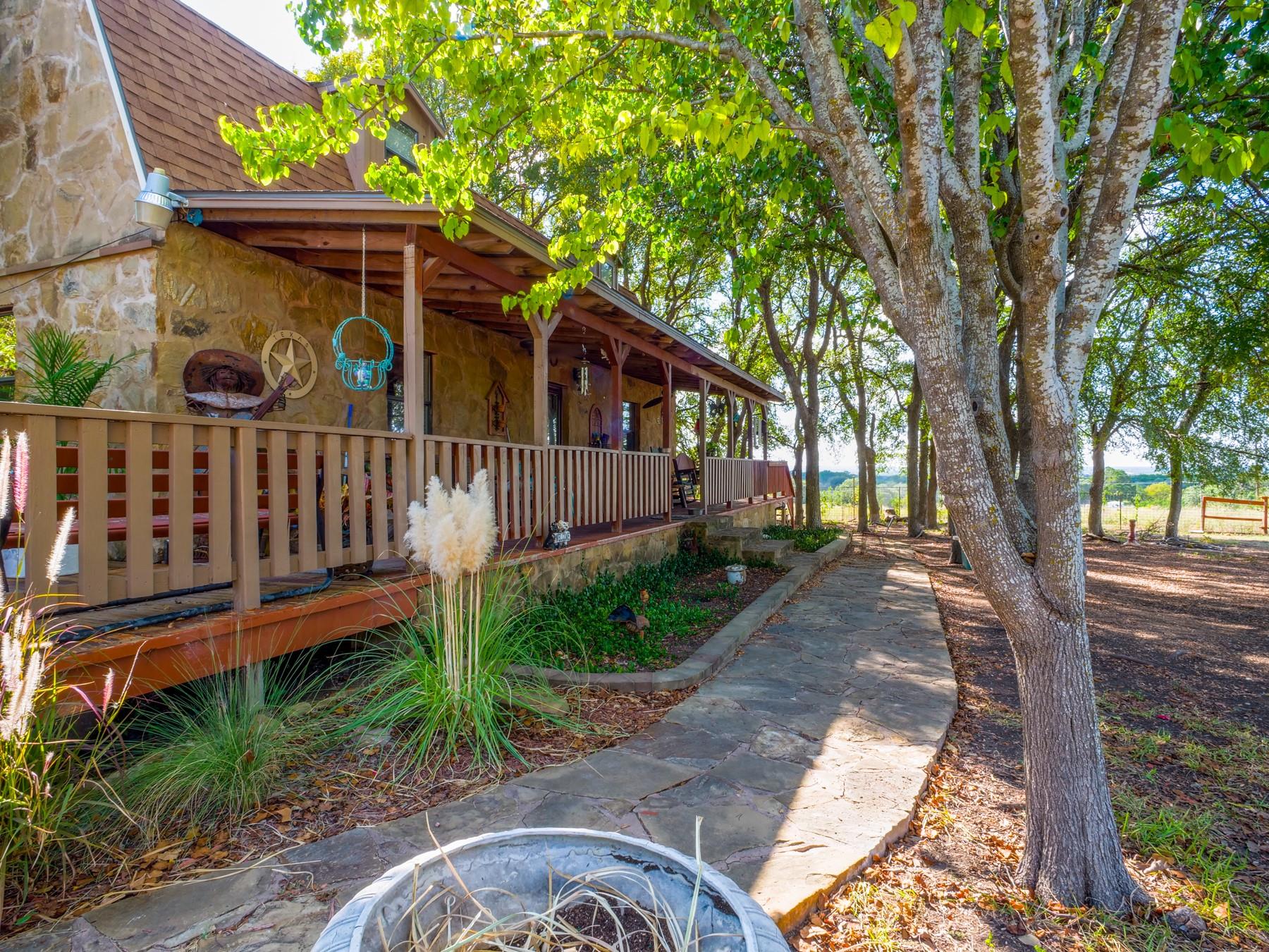 425 Cedar Break Lane LN