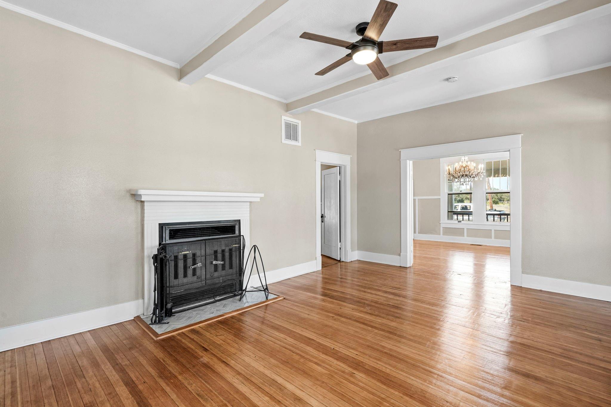 1501 Beaver LN