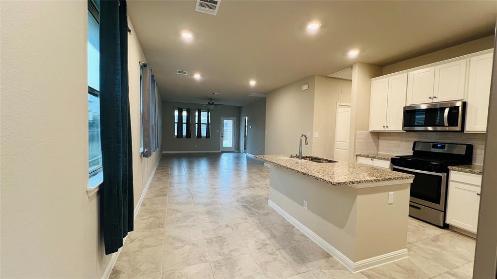 310 Dipprey LN