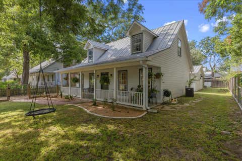 Photo of 904 Spring ST, Bastrop, TX 78602 (MLS # 4899851)