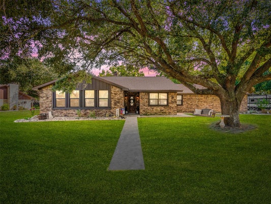 115 WUENSCHE, THORNDALE, TX 76577 - Image 0ea15323dd43cb9cd3686e89da296eab/125529172