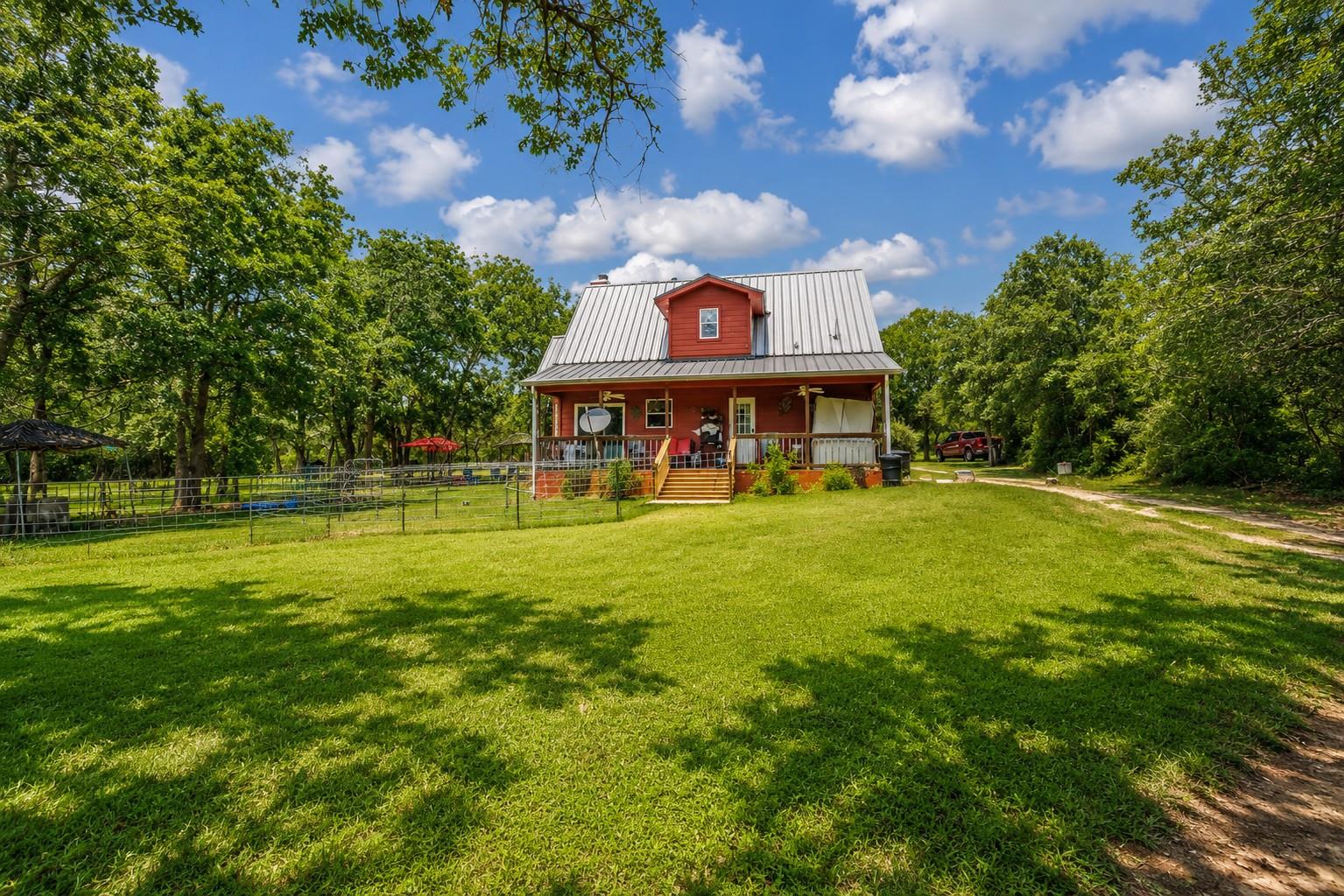 611 Wilson RD