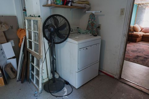 Tiny photo for 1305 Larkspur RD, Austin, TX 78758 (MLS # 6164660)