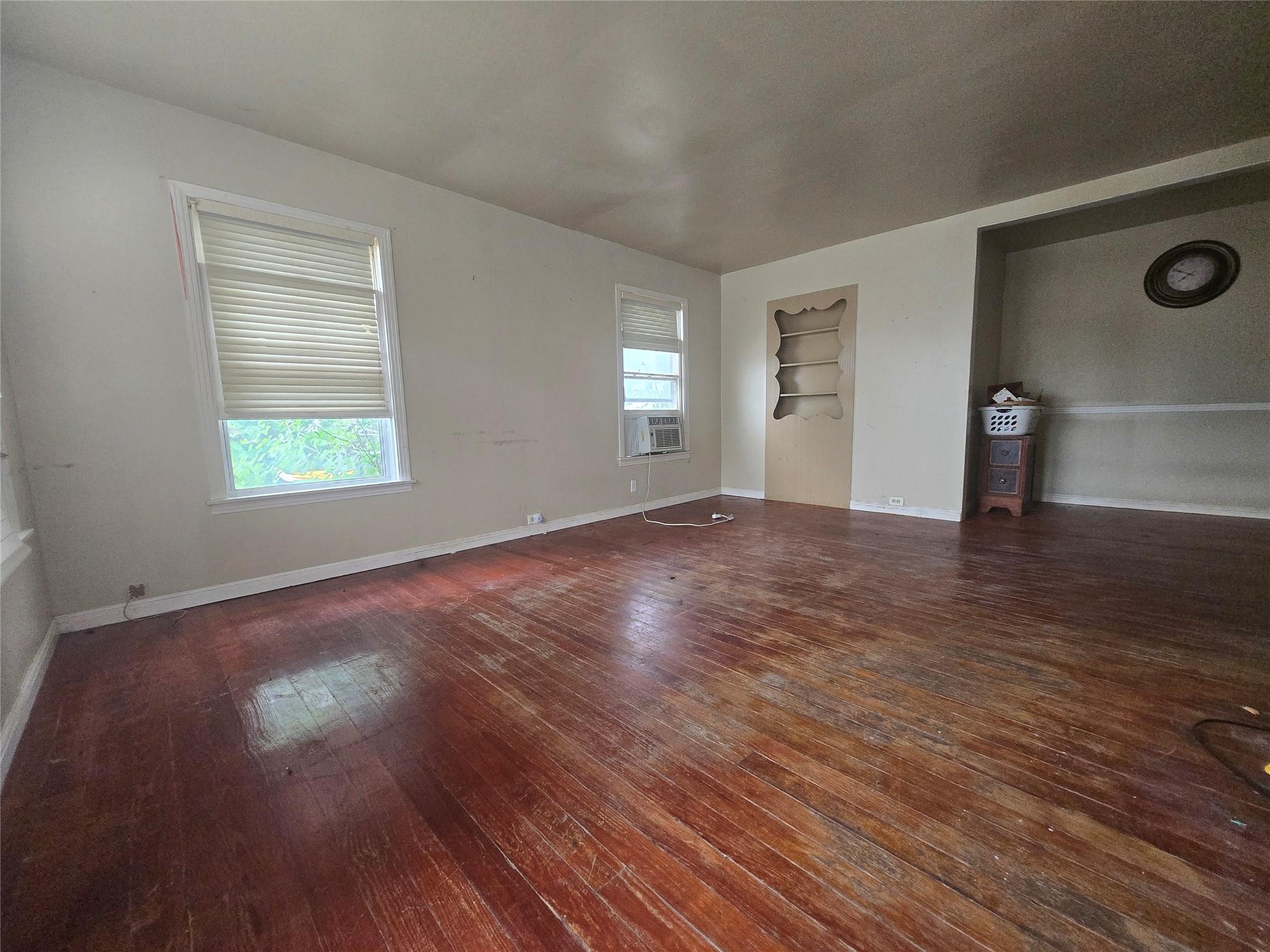 121 E Guadalupe ST