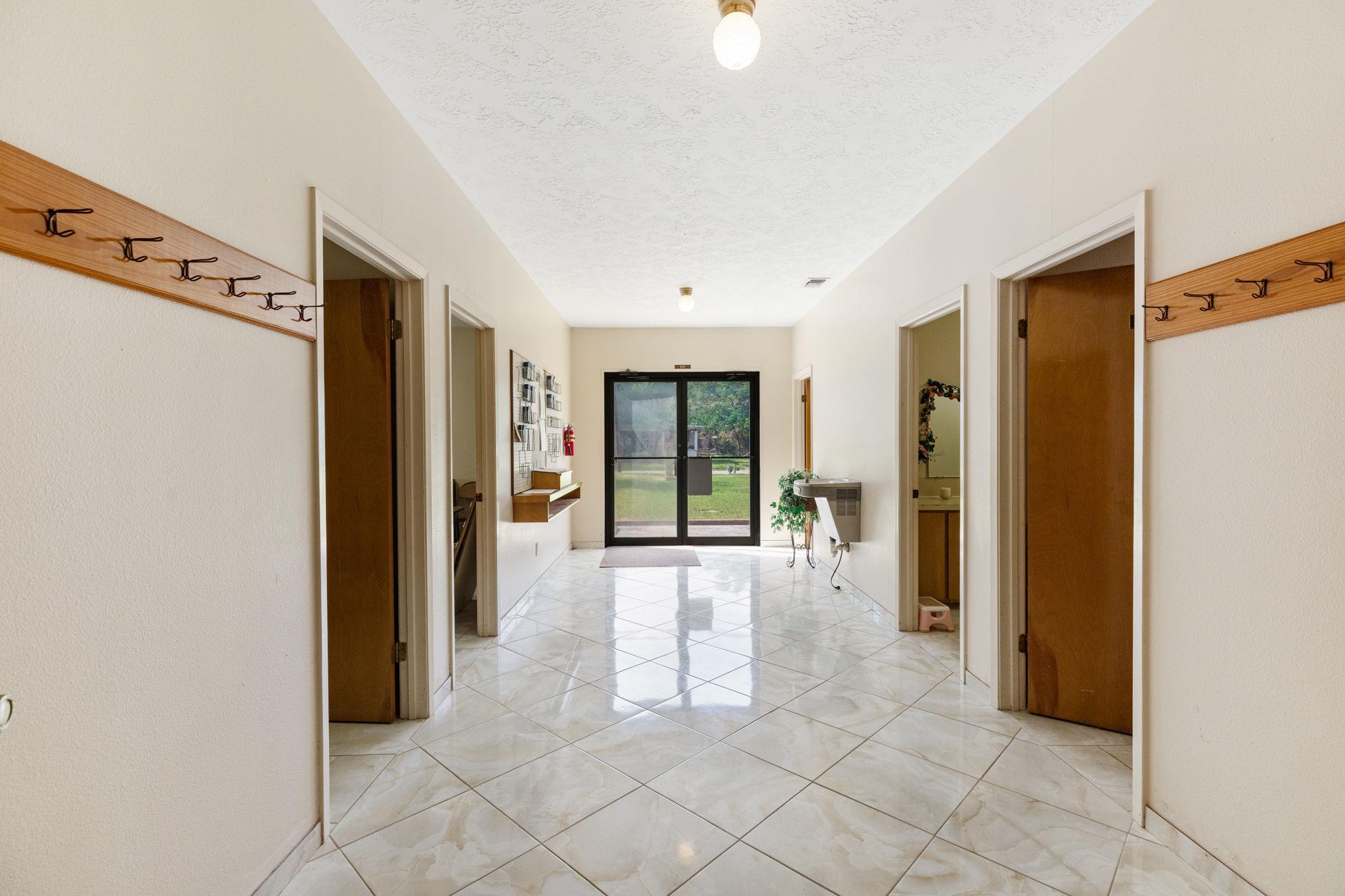 345 W Bell Ave