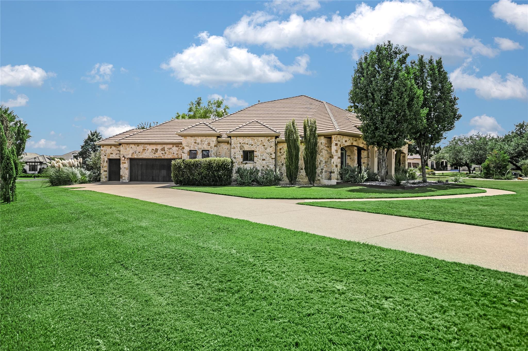 100 Dovetail LN