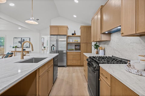 Tiny photo for 811 Glen Oak DR, Austin, TX 78745 (MLS # 2825538)