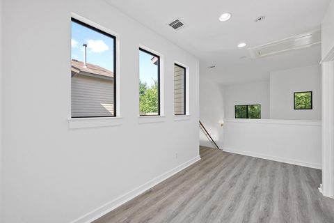 Tiny photo for 2815 Corbin LN, Austin, TX 78704 (MLS # 2794704)