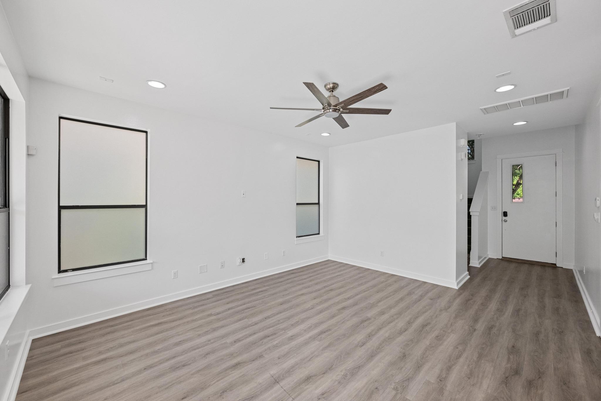 2815 Corbin LN