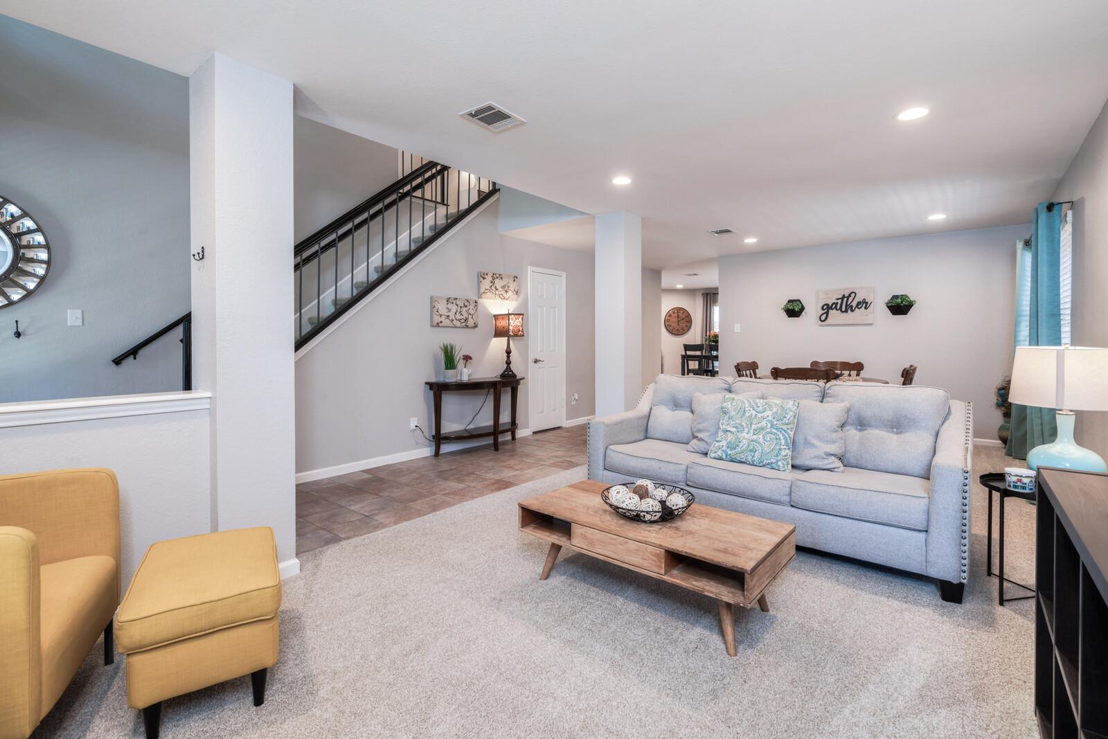 17520 Klamath Falls DR