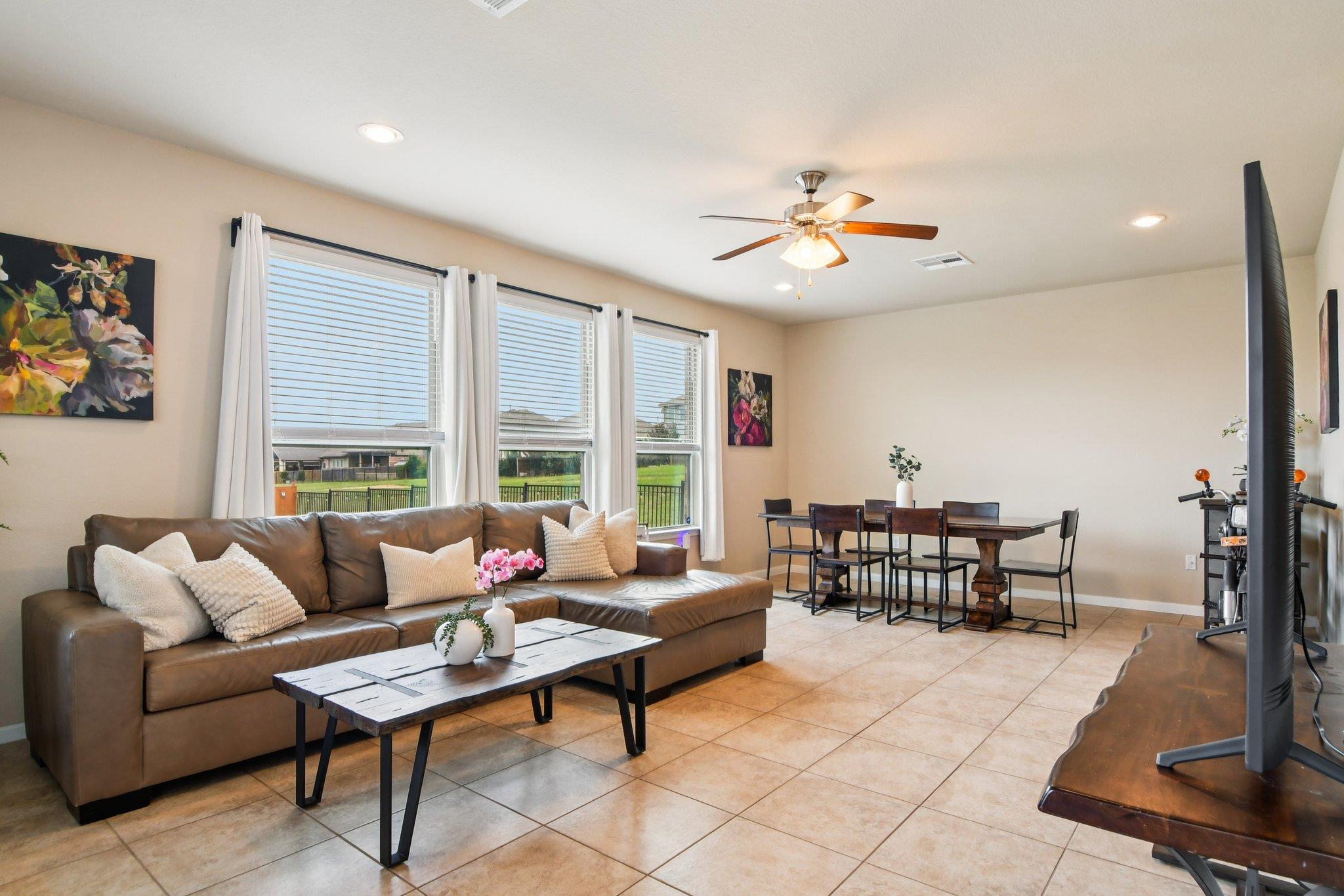125 Checkerspot CT