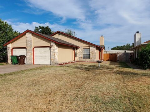 Photo of 1109 Hyridge ST, Round Rock, TX 78664 (MLS # 4040556)