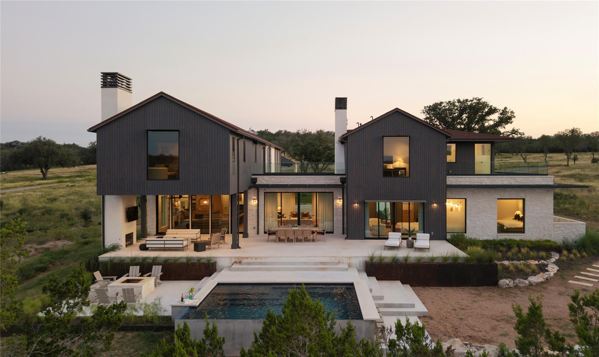 151 CREEK HOLLOW WAY