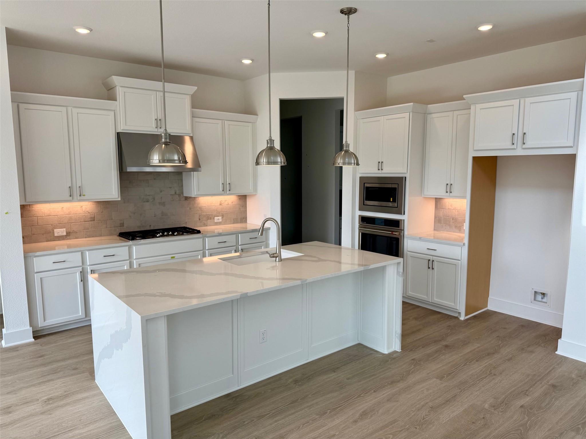 2429 Sondrio Bend LN