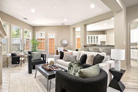 Photo of 3508 Red River ST, Austin, TX 78705 (MLS # 2694206)