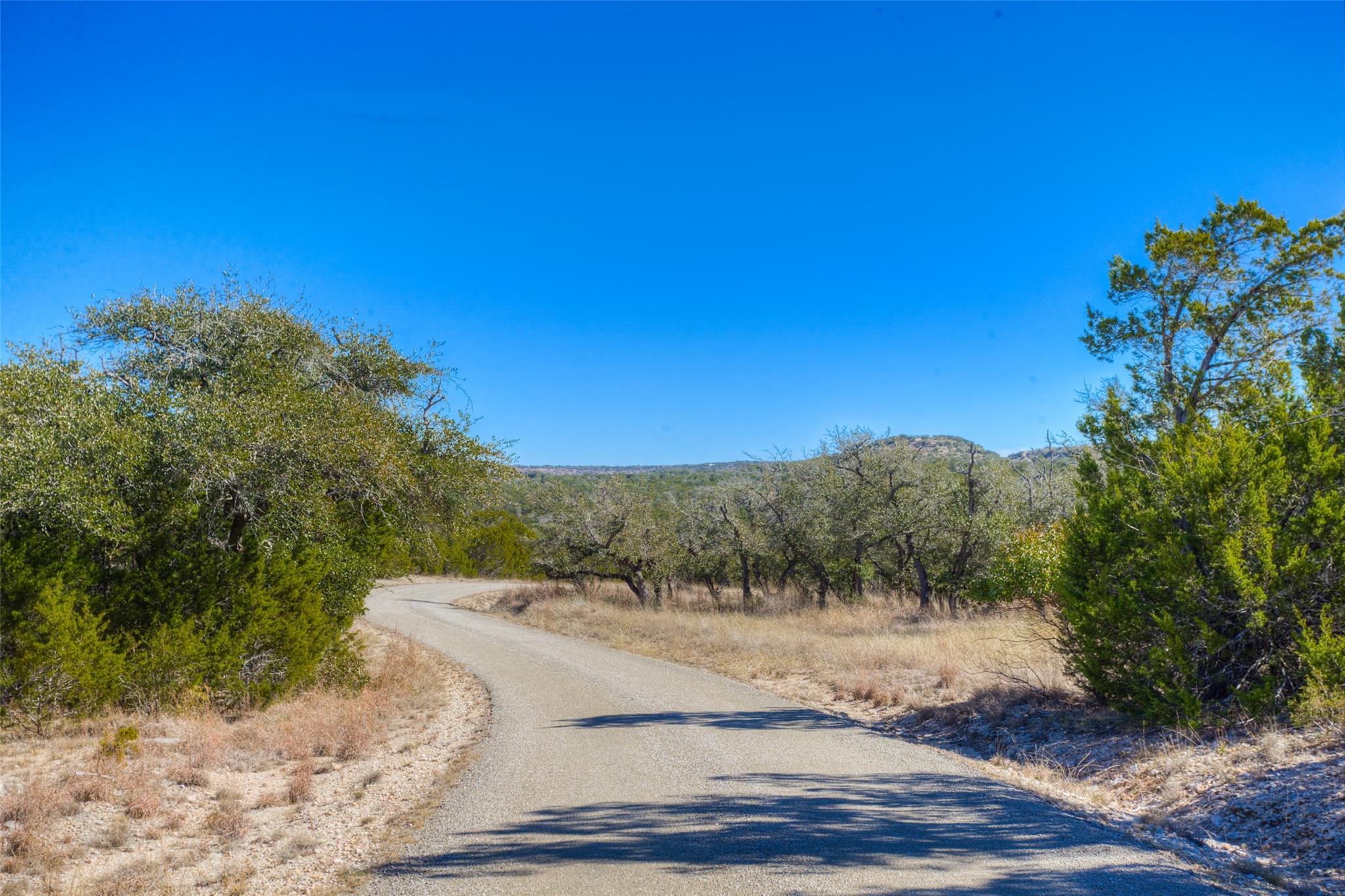 3777 Middle Creek RD