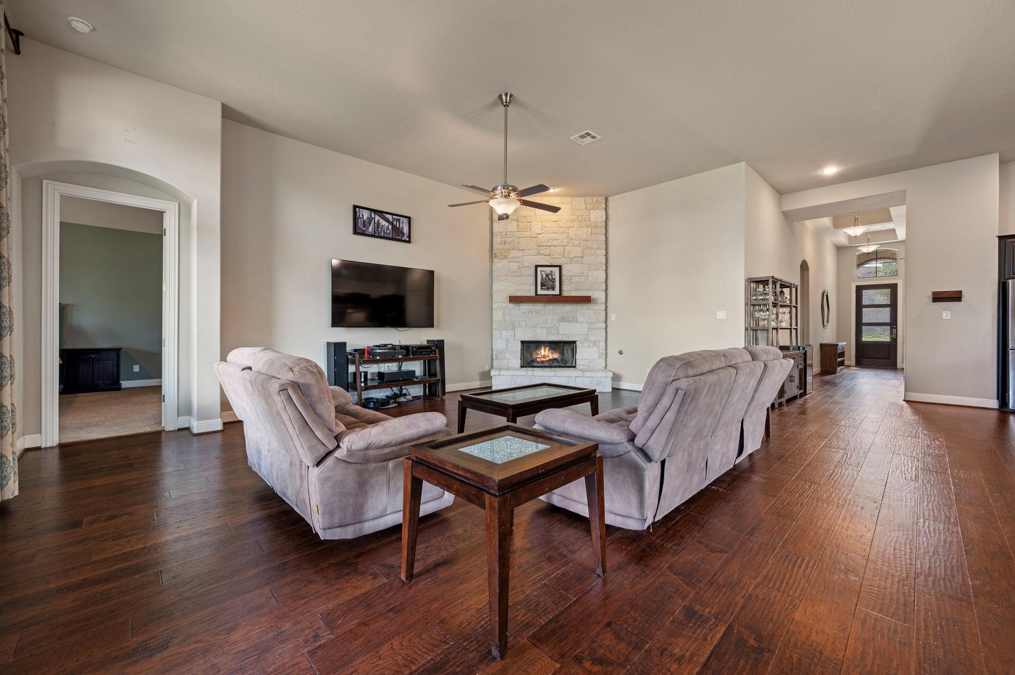 20809 Catwalk CT