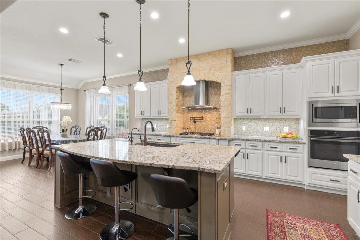 4365 Caldwell Palm CIR