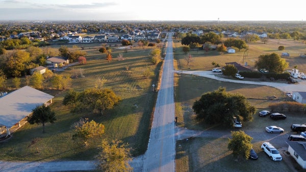 2016 ROWE LOOP, PFLUGERVILLE, TX 78660 - Image 0f48b816cfafa88c79a6cfa44d20f91c/119793771