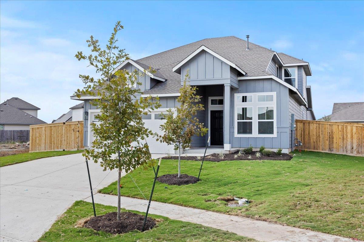 134 Paul Pena DR