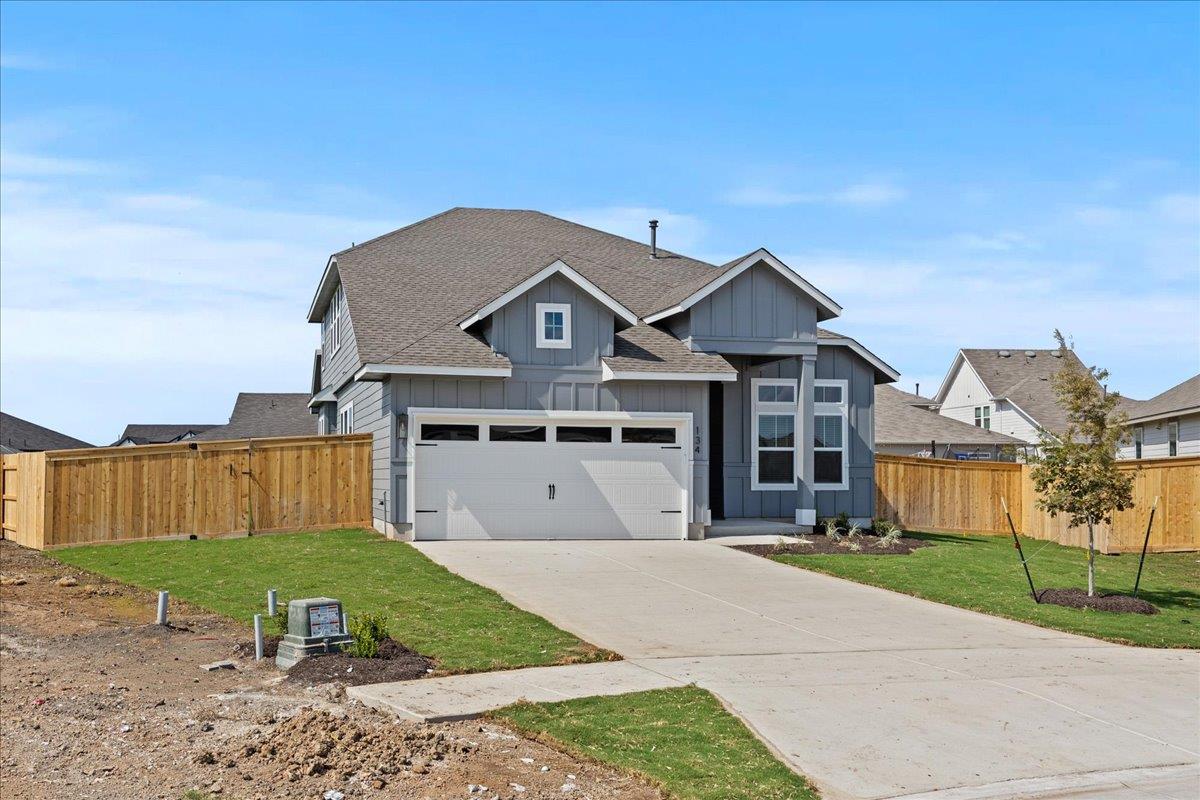 134 Paul Pena DR