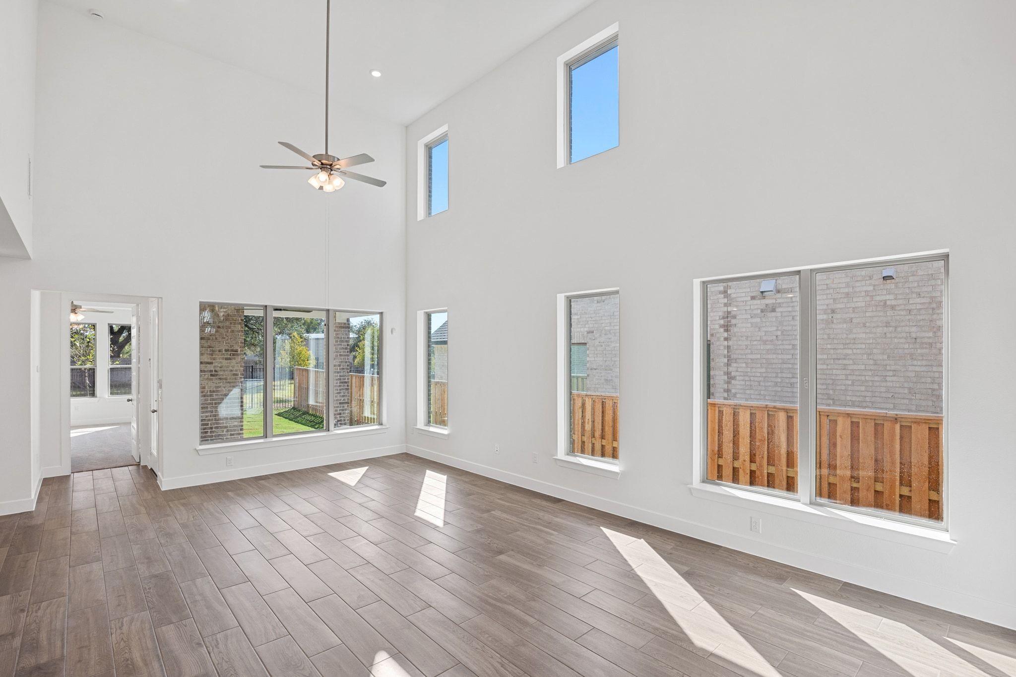 124 Emerald Grove DR