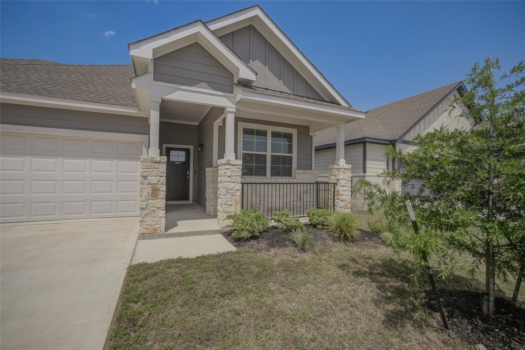 465 Brooks Ranch DR