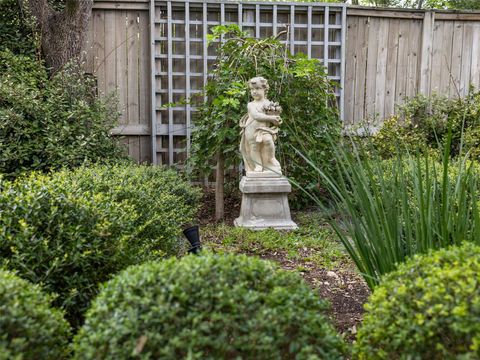 Tiny photo for 104 McConnell DR, Austin, TX 78746 (MLS # 5036654)