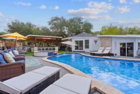 Tiny photo for 13204 Onion Creek DR, Manchaca, TX 78652 (MLS # 9008139)