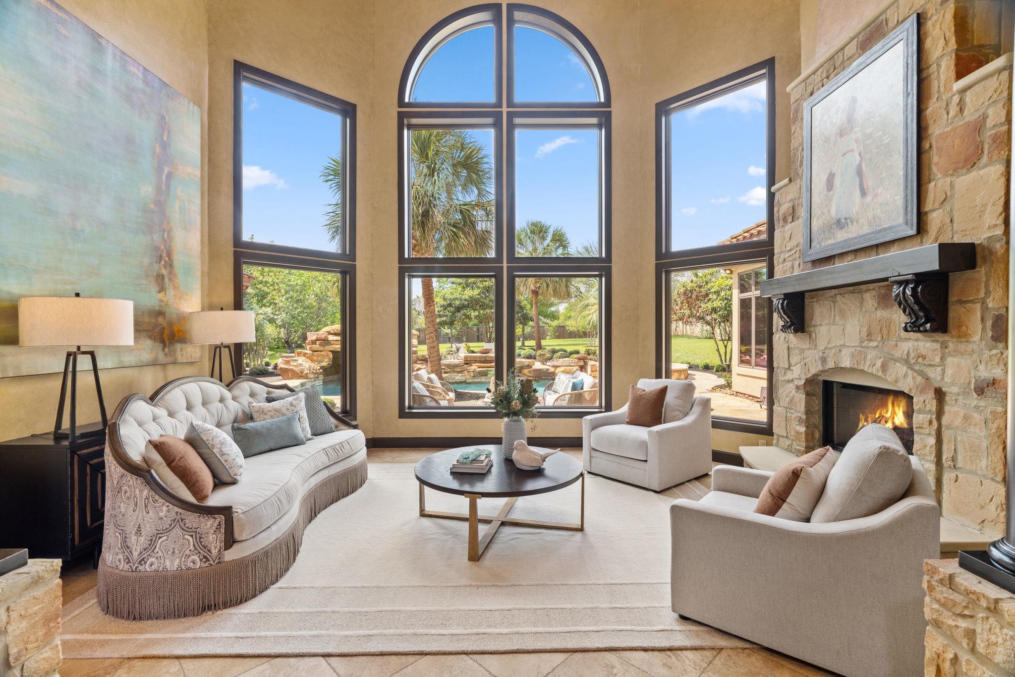 206 BELLA CIMA DR