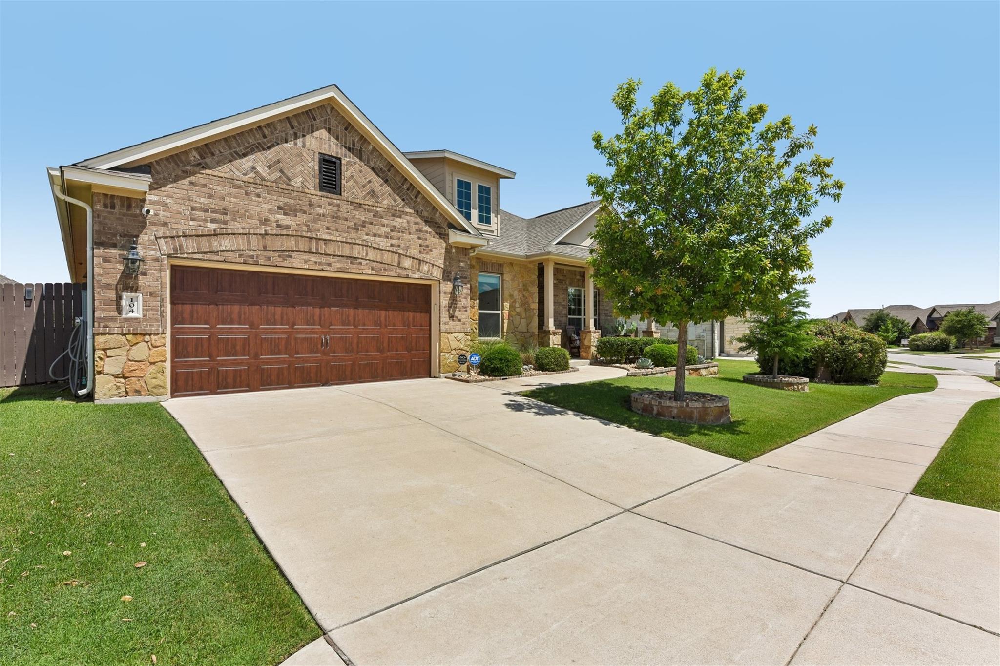 104 Skylark LN