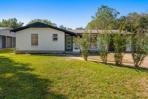 Photo of 1511 Weyford DR, Austin, TX 78757 (MLS # 4411972)