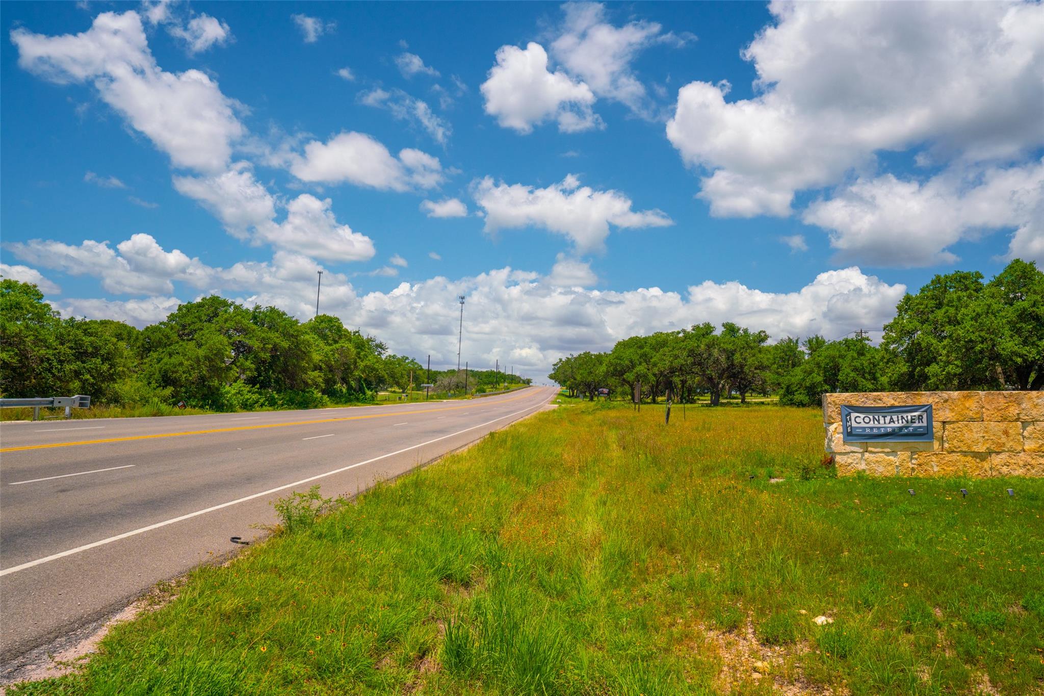 8502 E Us 290