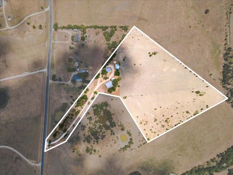 Photo of 1150 CR 427, Thrall, TX 76578 (MLS # 9818006)