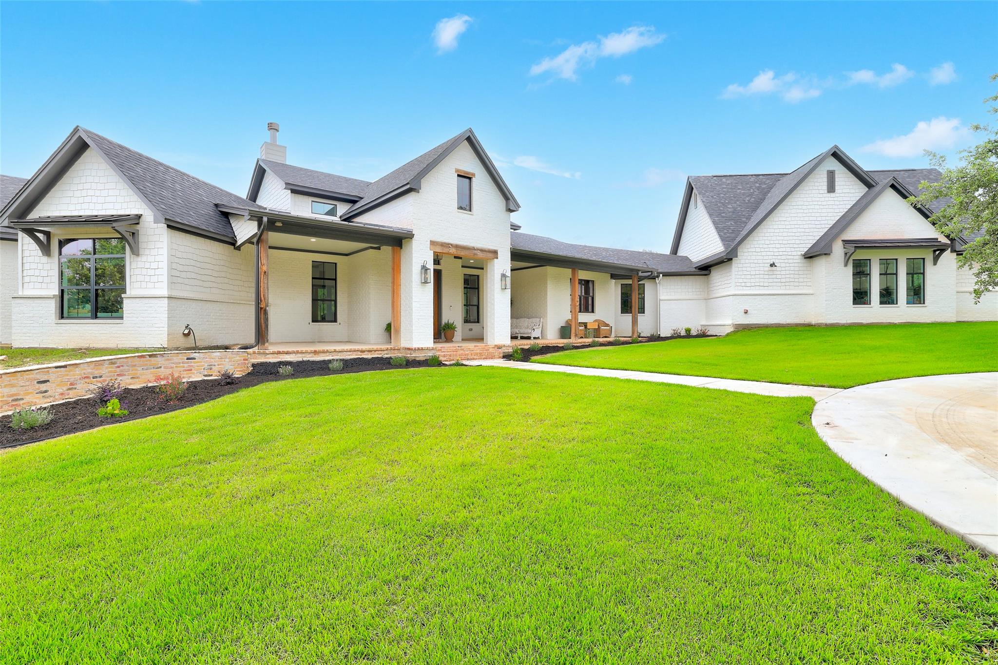 7670 Shiny Top Ranch LN