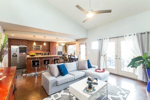 Photo of 41 Waller ST #308, Austin, TX 78702 (MLS # 7235754)