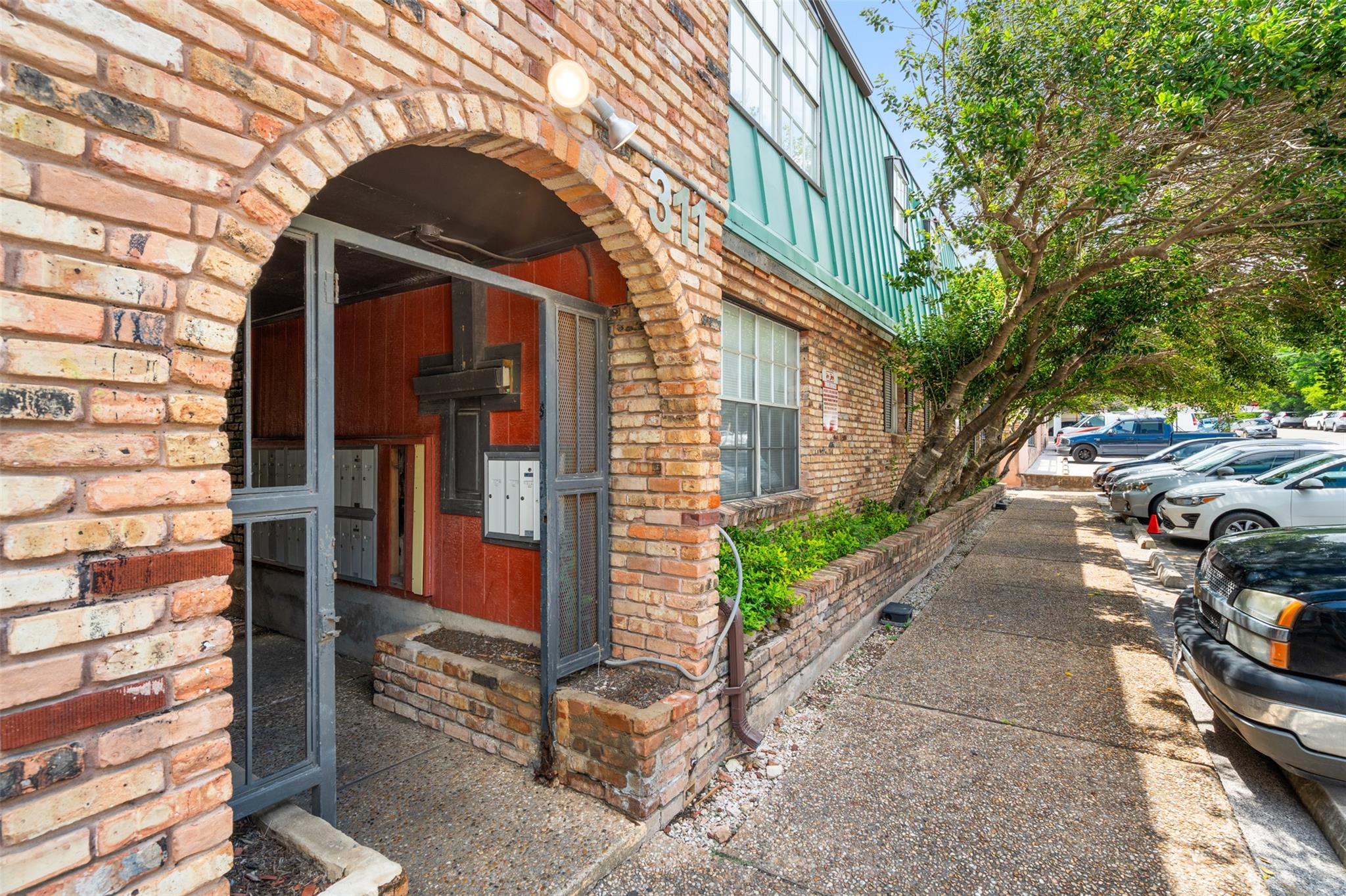 Photo 1 of 26 — 307 E 31st ST 209, Austin, TX 78705
