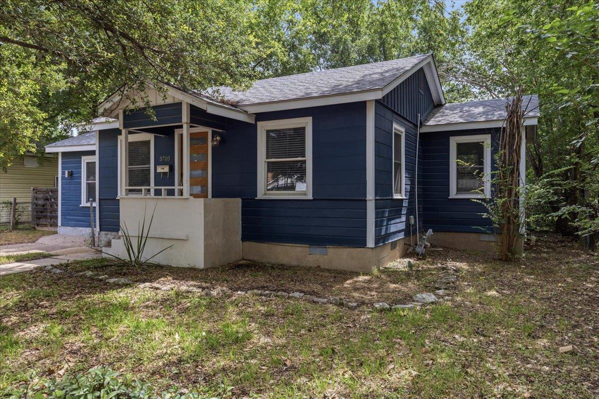 5705 Duval ST