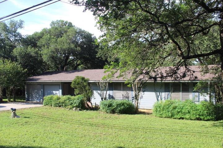 1306 Alamo ST