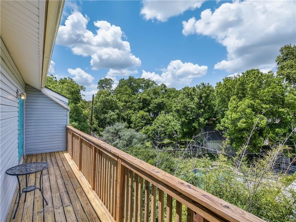 Photo of 3011 Fruth ST #302, Austin, TX 78705 (MLS # 8642853)