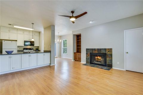 Photo of 3011 Fruth ST #302, Austin, TX 78705 (MLS # 8642853)