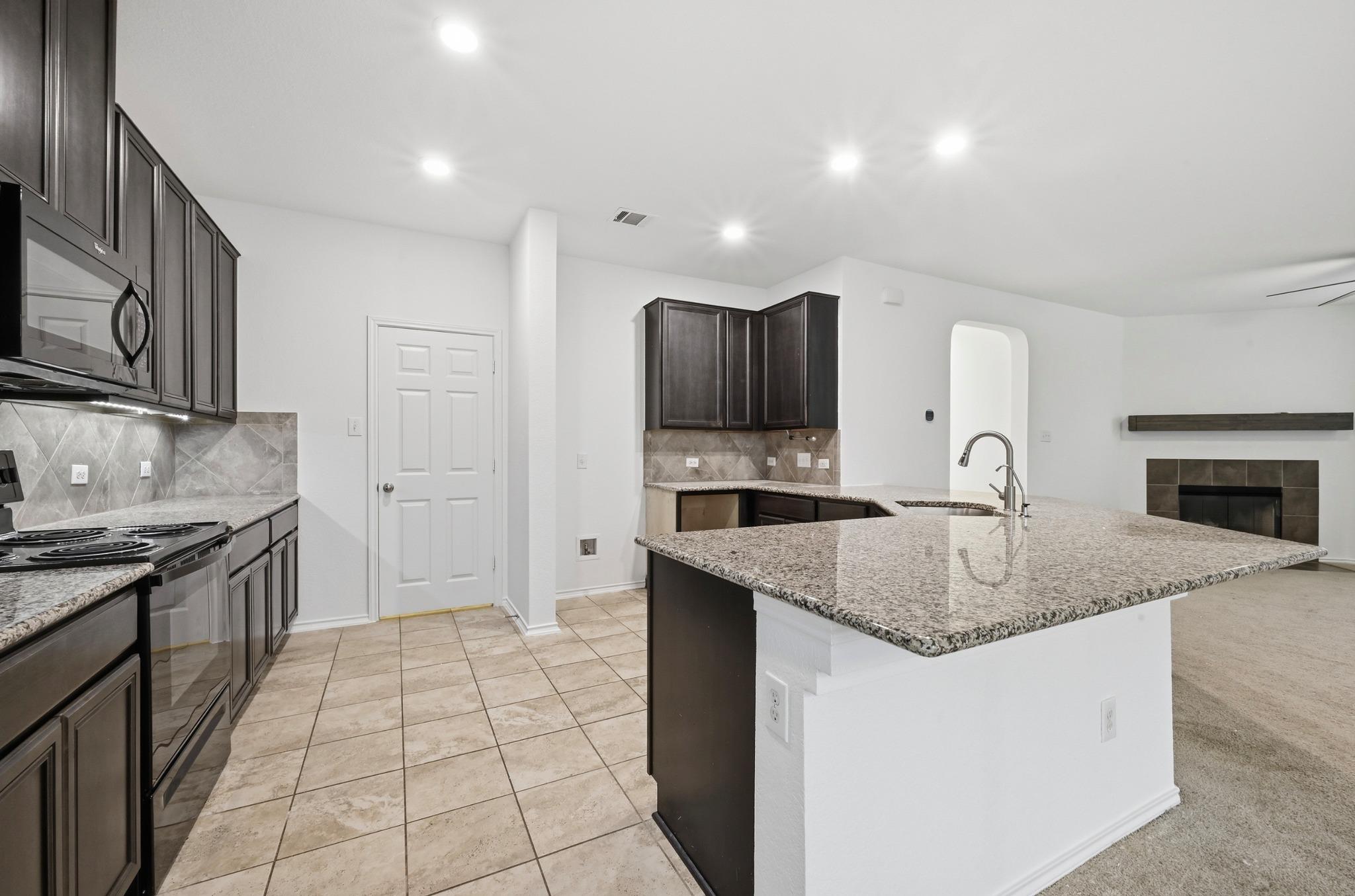 160 Phillips DR