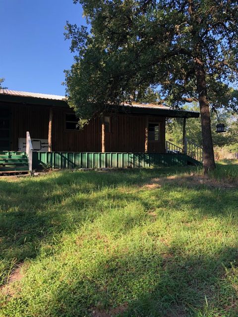 A home in La Grange