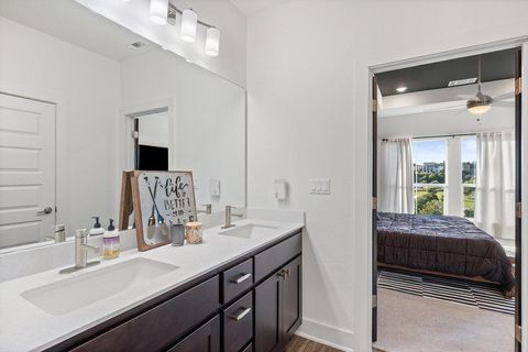 Tiny photo for 427 Cartwheel BND #92, Austin, TX 78738 (MLS # 1645278)