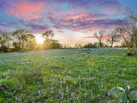 250 Reids BND Bastrop TX 78602