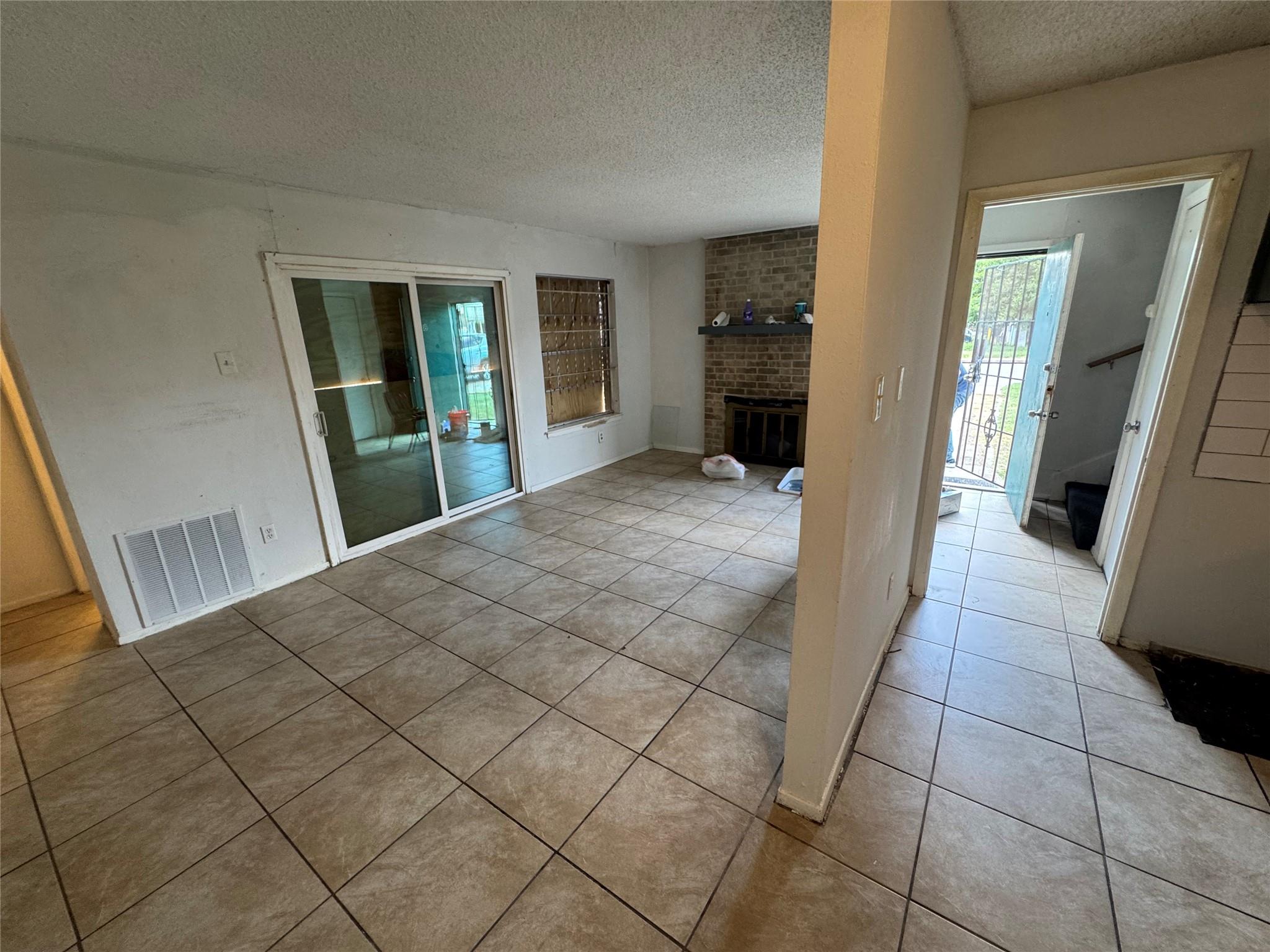 2904 Sweeney LN